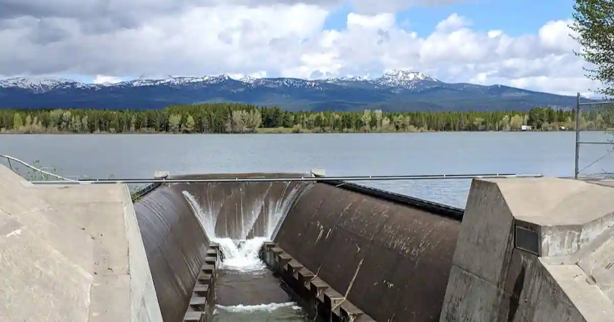 Top 5 Best Dams in Idaho (With Photos)