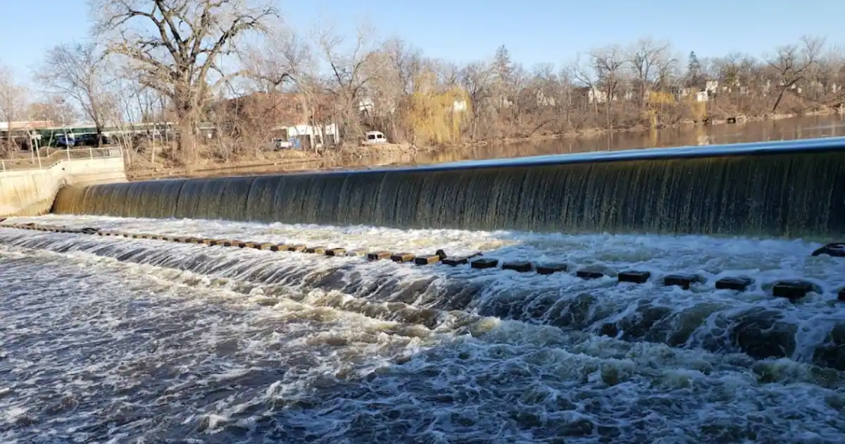 Rum river dam